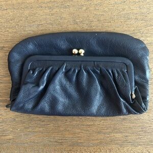 Unbranded Blue Soft Leather Vintage Grandma  Foldable Coin Purse. Kiss Closure.
